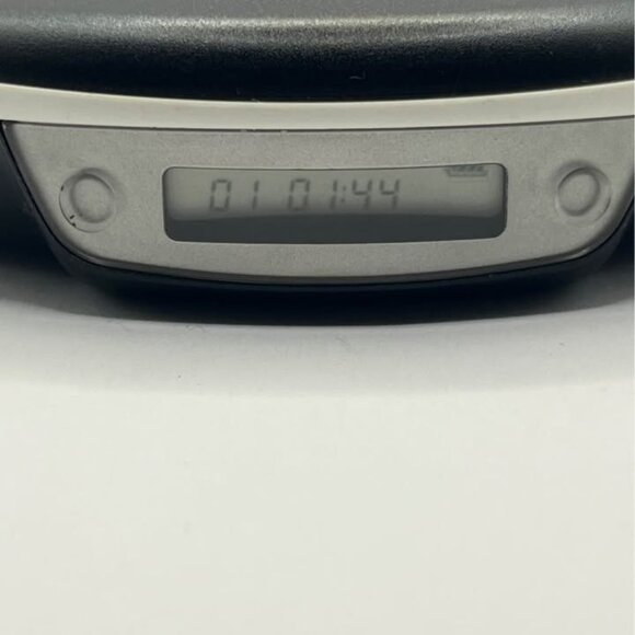 Sony Walkman - Portable CD Player - AM/FM Tuner - Black (D-FJ003/B) - Picture 5 of 6